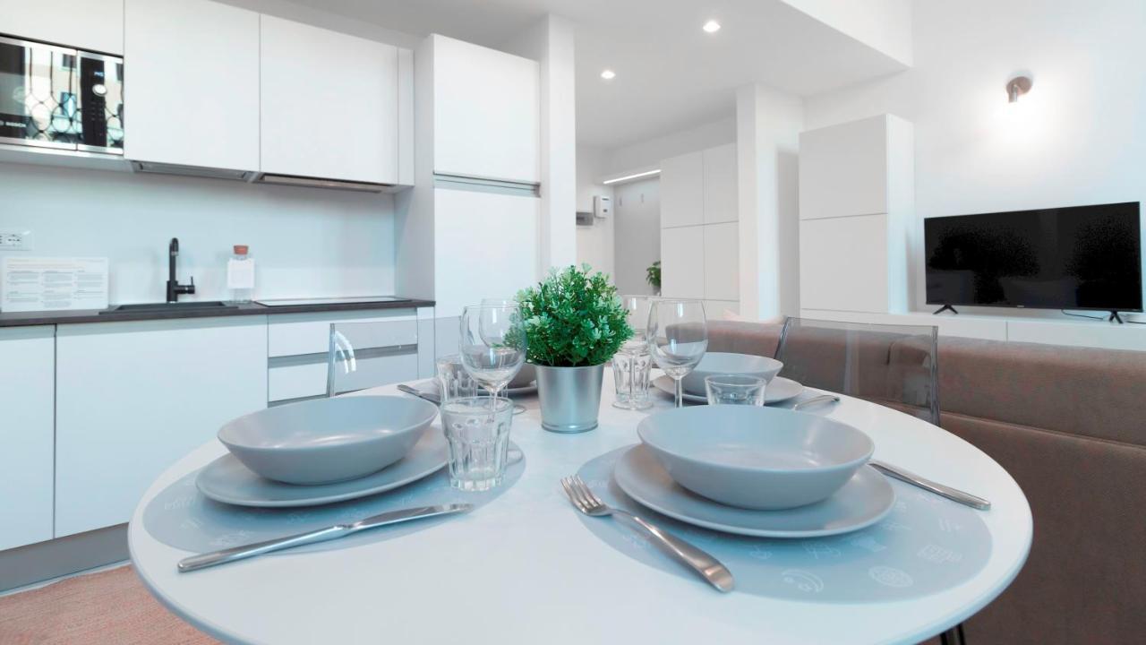 Italianway - Tortona 8 Apartment Milan Bagian luar foto